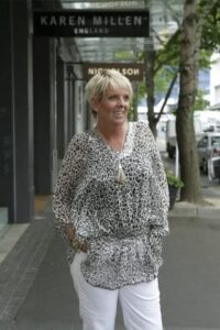 Lea Worth